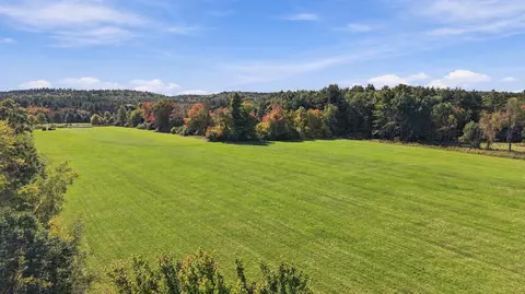 175 Warner Hill Rd, Derry, NH 03038
