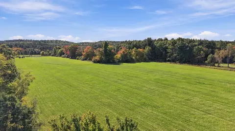 175 Warner Hill Rd, Derry, NH 03038