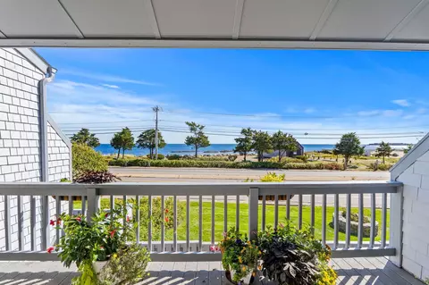 Exterior - 947 Ocean Blvd #14, Hampton, NH 03842 photo 1 of 3