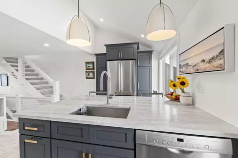 Kitchen - 947 Ocean Blvd #14, Hampton, NH 03842 photo 3 of 6