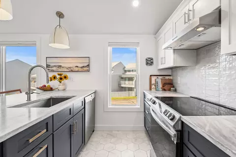 Kitchen - 947 Ocean Blvd #14, Hampton, NH 03842 photo 6 of 6