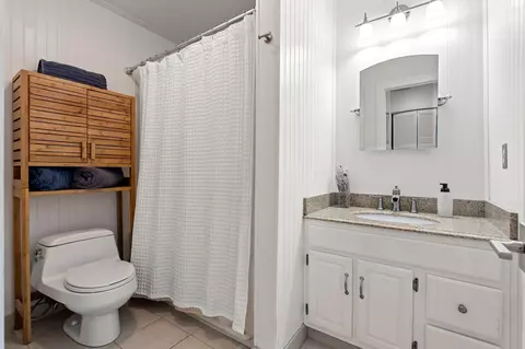 Bath - 947 Ocean Blvd #14, Hampton, NH 03842 photo 5 of 5