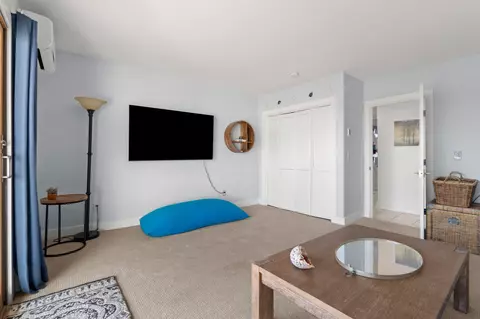 Living - 947 Ocean Blvd #14, Hampton, NH 03842 photo 6 of 6