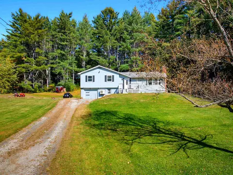 204 High St, Boscawen, NH 03303