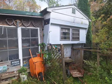 307 Corbin Rd, Alstead, NH 03602