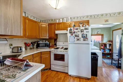 Kitchen - 701 Mill St, Sheldon, VT 05483 photo 8 of 9