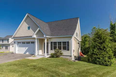 Exterior - 6 Chadwick Cir, Windham, NH 03087 photo 2 of 4