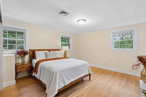Bedroom - 2 Carroll Cir, Derry, NH 03038 photo 3 of 8