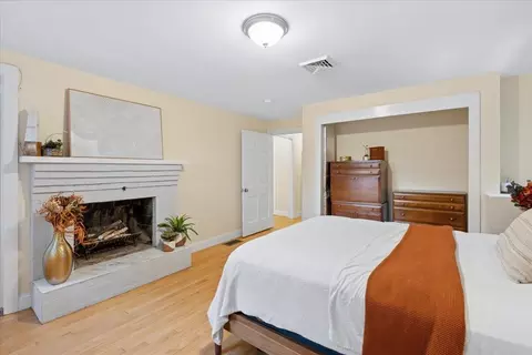 Bedroom - 2 Carroll Cir, Derry, NH 03038 photo 5 of 8