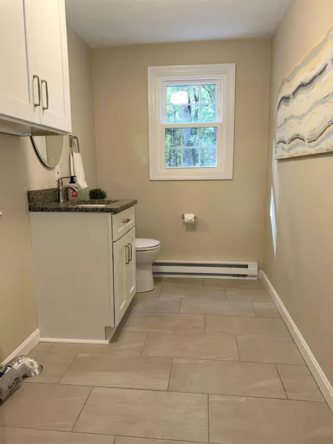 Bath - 91 Fordway Ext # B, Derry, NH 03038 photo 3 of 3