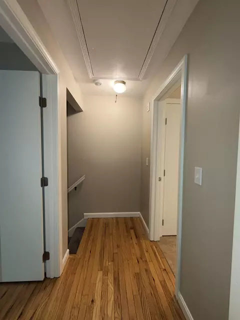 Entry Way - 91 Fordway Ext # B, Derry, NH 03038 photo 1 of 1
