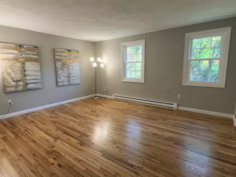 Living - 91 Fordway Ext # B, Derry, NH 03038 photo 4 of 7
