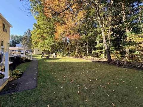 Exterior - 91 Fordway Ext # B, Derry, NH 03038 photo 11 of 15