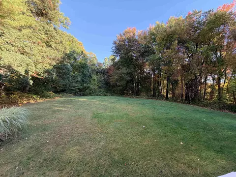Exterior - 91 Fordway Ext # B, Derry, NH 03038 photo 10 of 15