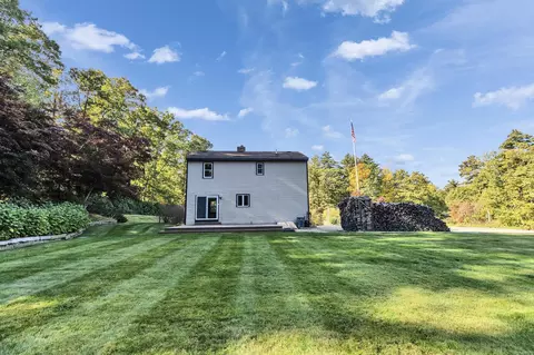Exterior - 196 Fordway Ext, Derry, NH 03038 photo 5 of 12