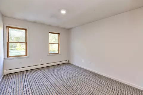 Bedroom - 196 Fordway Ext, Derry, NH 03038 photo 2 of 11