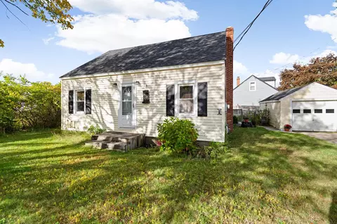 416 Porters Point Rd, Colchester, VT 05446