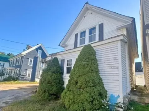 3 West St, Laconia, NH 03246