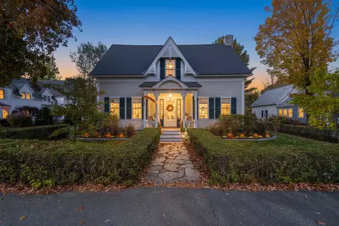 18 Pleasant St, Woodstock, VT 05091