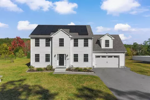302 Straw Rd, Manchester, NH 03102