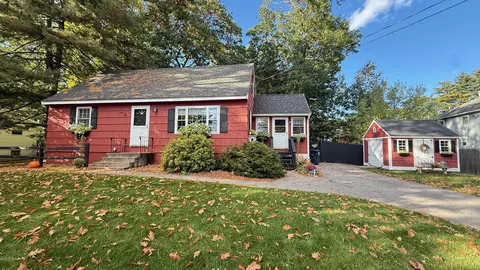 10 Newman Dr, Nashua, NH 03062
