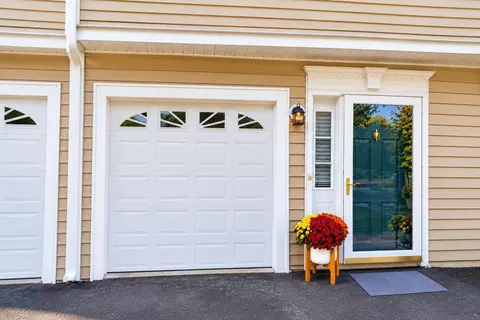 1029 S Mammoth Rd #31, Manchester, NH 03109