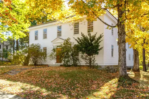 341 Main St, Hopkinton, NH 03229