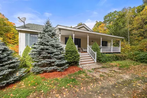159 Summit View Dr, Tamworth, NH 03886