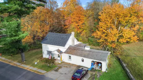 12 Alder Ln, Essex Junction, VT 05452