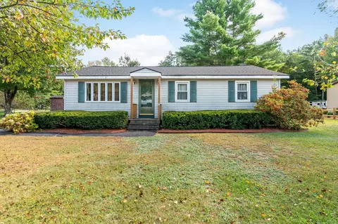 14 Foster Rd, Essex Junction, VT 05452