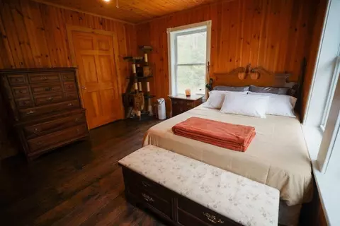 Bedroom - 573 Library Rd, Danville, VT 05828 photo 4 of 9