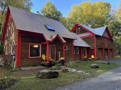 1559 Ripley Rd, Waterbury, VT 05677