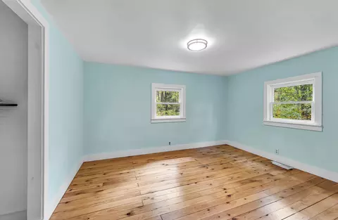 Bedroom - 50 Sugar Maple Dr, Dummerston, VT 05301 photo 3 of 7