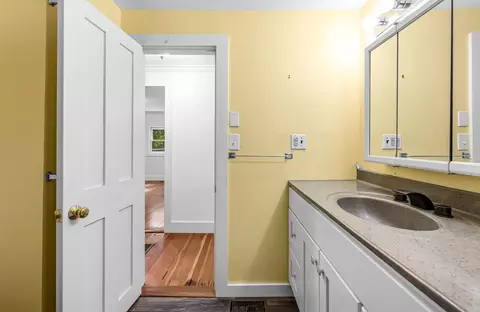 Bath - 50 Sugar Maple Dr, Dummerston, VT 05301 photo 2 of 2