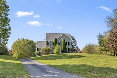 1 Washington Dr, Brentwood, NH 03833