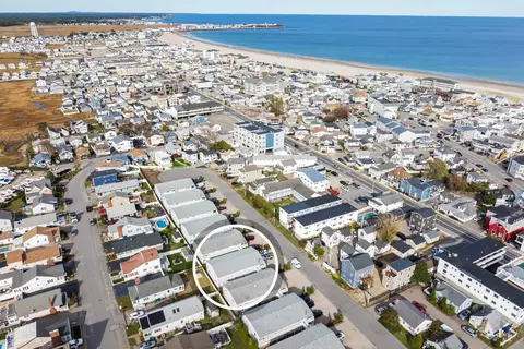 View/Area - 16 Whitten St #4, Hampton, NH 03842 photo 2 of 4
