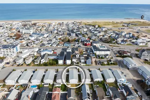 View/Area - 16 Whitten St #4, Hampton, NH 03842 photo 3 of 4