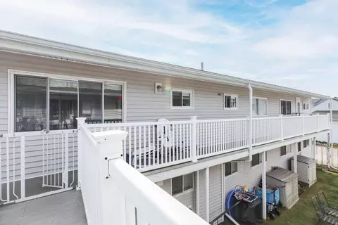 Other - 16 Whitten St #4, Hampton, NH 03842 photo 3 of 6