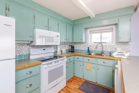 Kitchen - 16 Whitten St #4, Hampton, NH 03842 photo 5 of 5