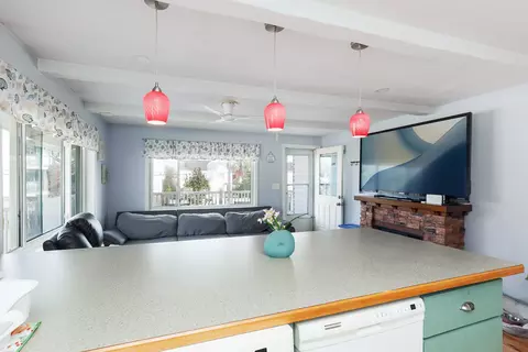 Kitchen - 16 Whitten St #4, Hampton, NH 03842 photo 4 of 5