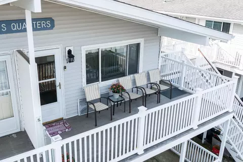 Exterior - 16 Whitten St #4, Hampton, NH 03842 photo 1 of 5