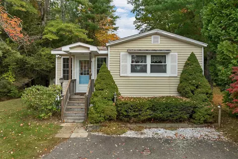 20 Arrowbrook Rd, Dover, NH 03820 photo 2