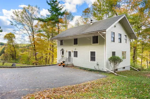 606 Franklin Rd, Vernon, VT 05354