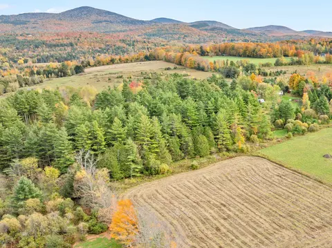 350 Middle Rd, Plainfield, VT 05667 photo 9