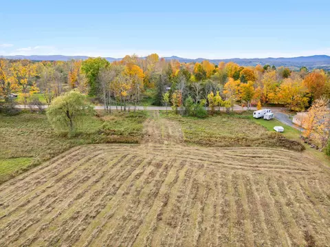 350 Middle Rd, Plainfield, VT 05667 photo 6