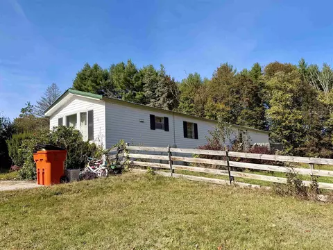 75 Concord Hill Rd, Pittsfield, NH 03263