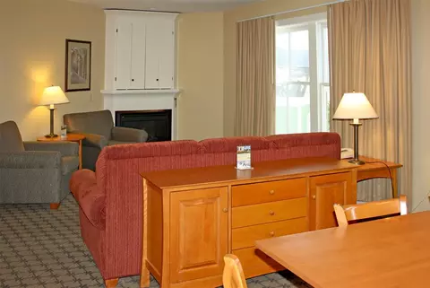 Living - 238 Qtr I Jackson Gore Inn, Ludlow, VT 05149 photo 4 of 4