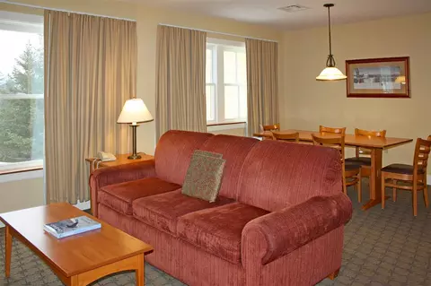 Living - 238 Qtr I Jackson Gore Inn, Ludlow, VT 05149 photo 3 of 4