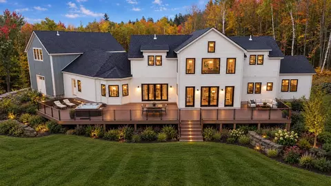 29 Mountain Rdg, Wilmington, VT 05363