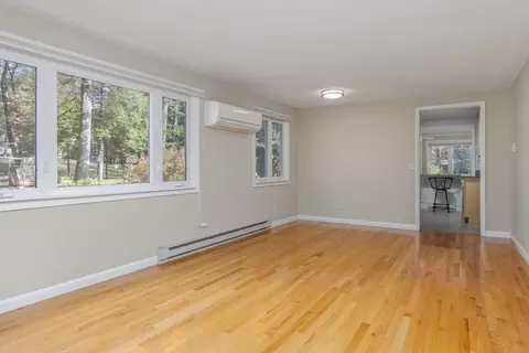 Living - 5 Piscataqua Rd, Concord, NH 03301 photo 1 of 7